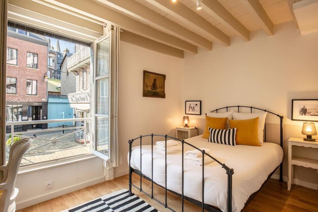 La Belle Place Honfleur Exterior photo